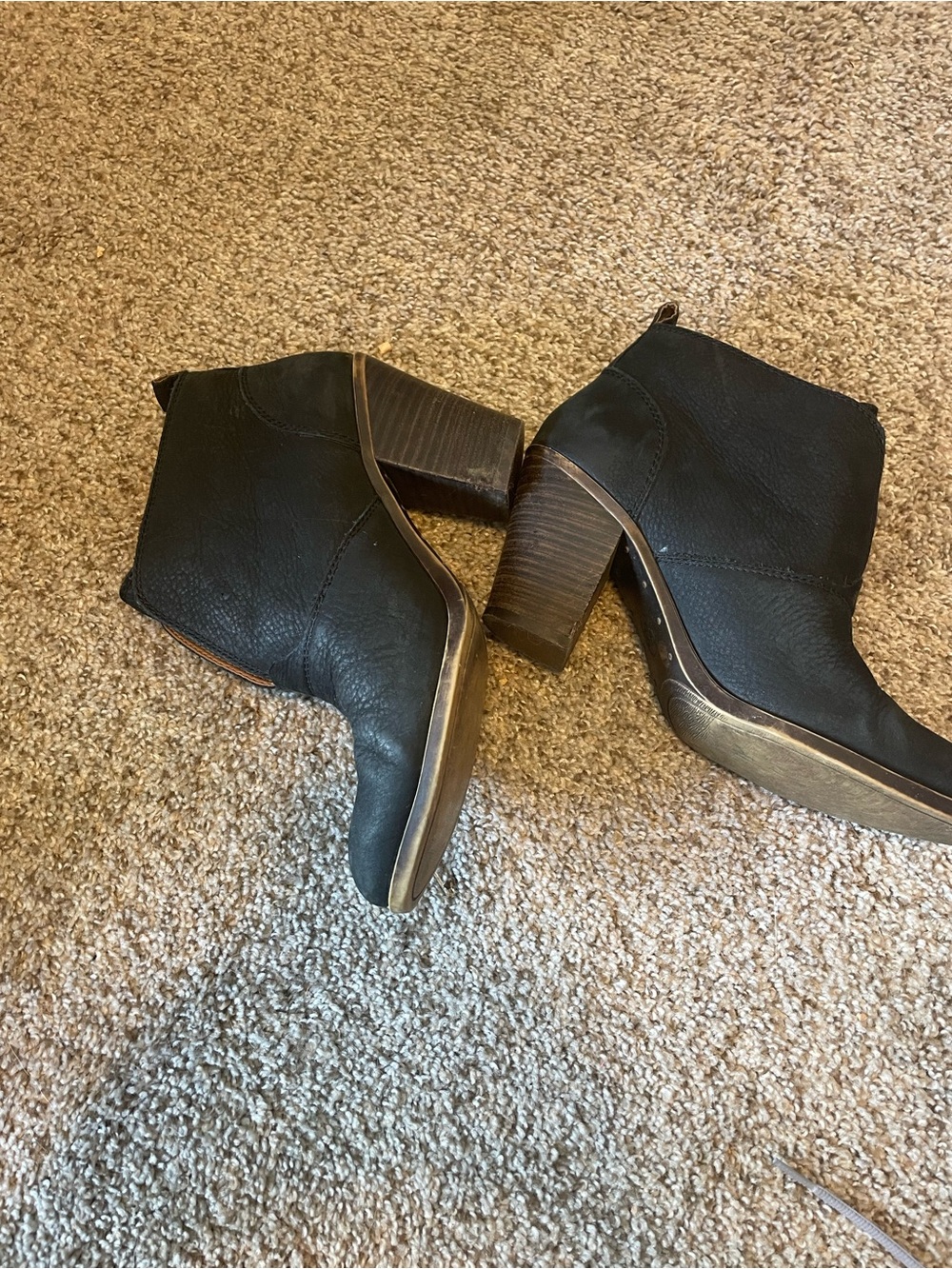 Lucky Brand Black Leather Ankle Booties with Stacked Heel